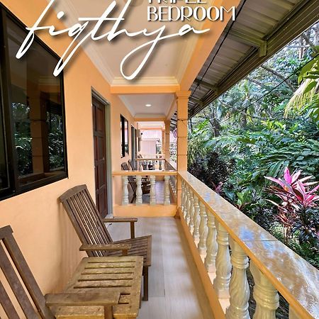 Fiqthya Chalet & Cafe Kampong Ayer Batang Eksteriør billede
