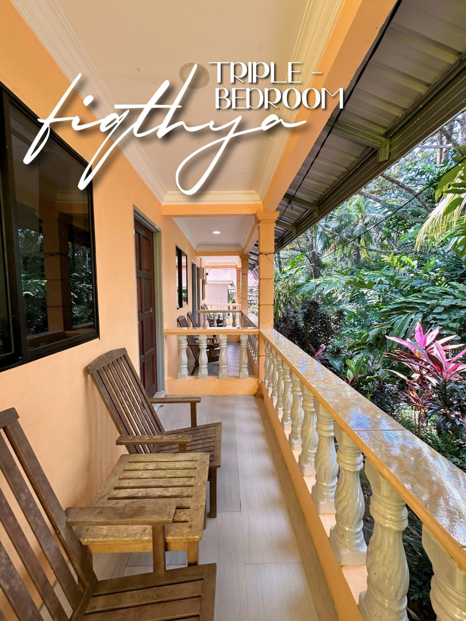 Fiqthya Chalet & Cafe Kampong Ayer Batang Eksteriør billede